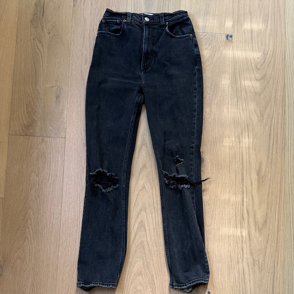 Abercrombie & Fitch Black High Rise Distressed Jeans